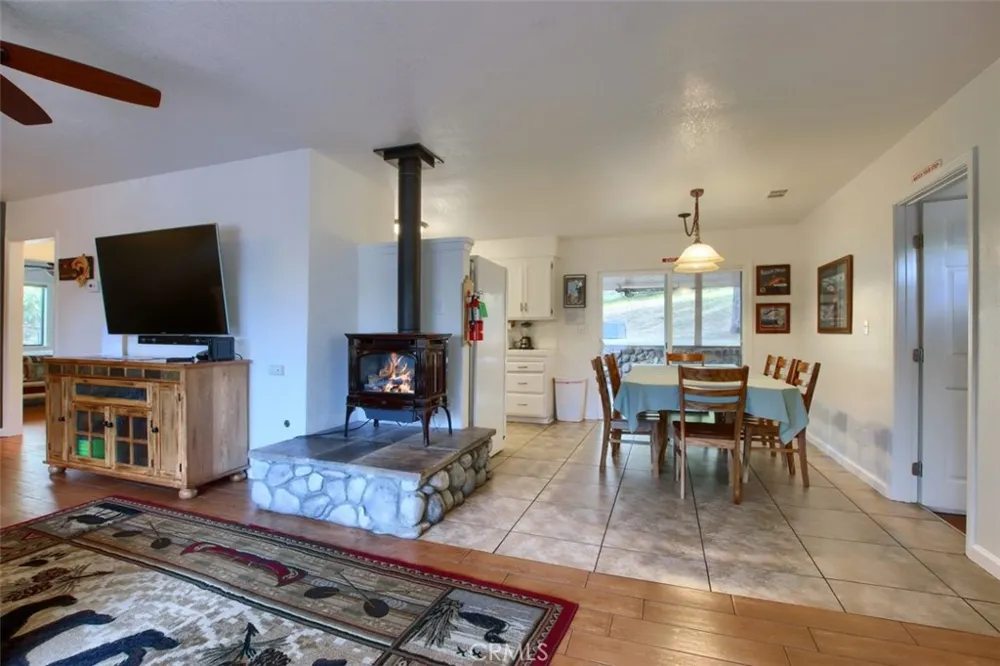 42583 Shady Lane Oakhurst, CA 93644