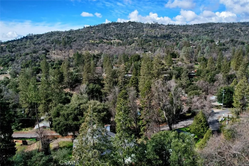 42583 Shady Lane Oakhurst, CA 93644