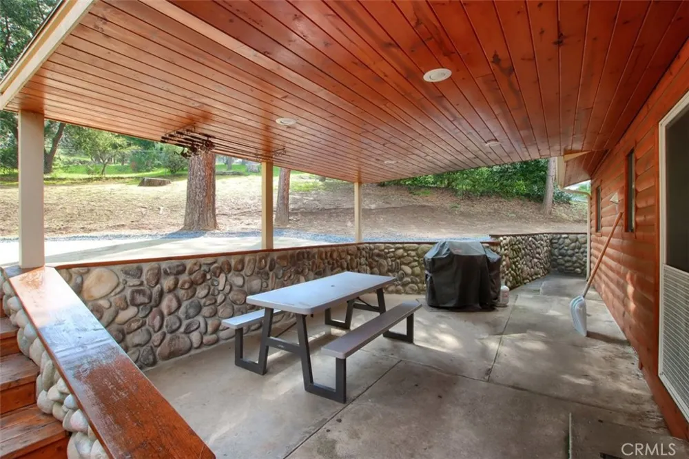 42583 Shady Lane Oakhurst, CA 93644