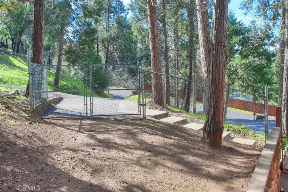42583 Shady Lane Oakhurst, CA 93644