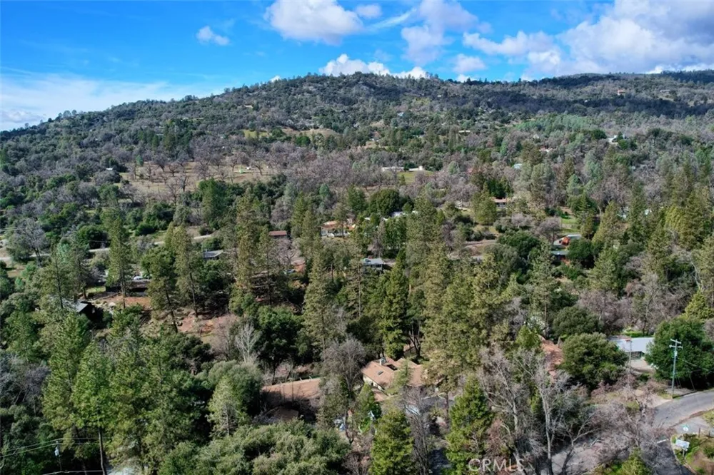 42583 Shady Lane Oakhurst, CA 93644