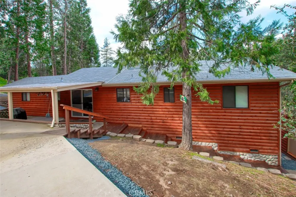 42583 Shady Lane Oakhurst, CA 93644