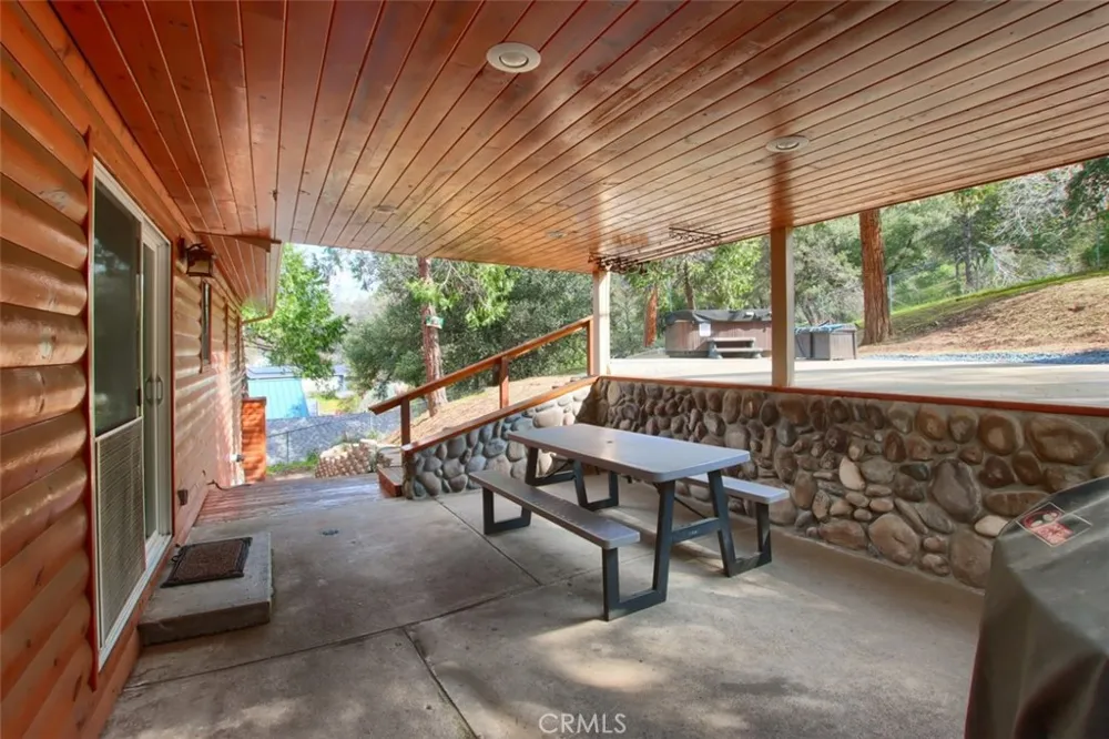42583 Shady Lane Oakhurst, CA 93644