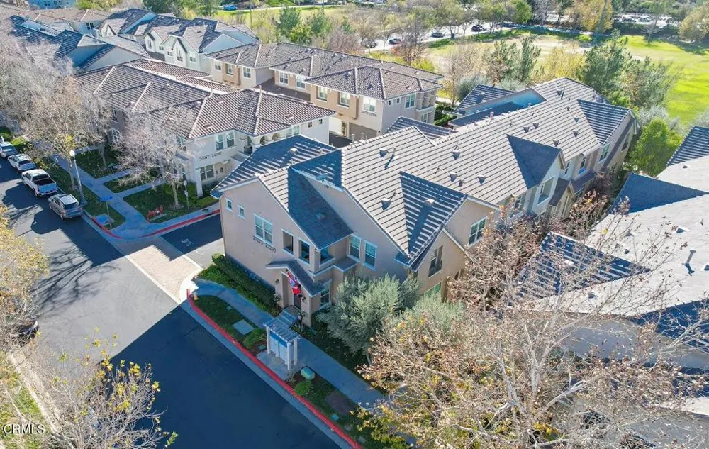 27285 Blue Spruce Place Valencia, CA 91354