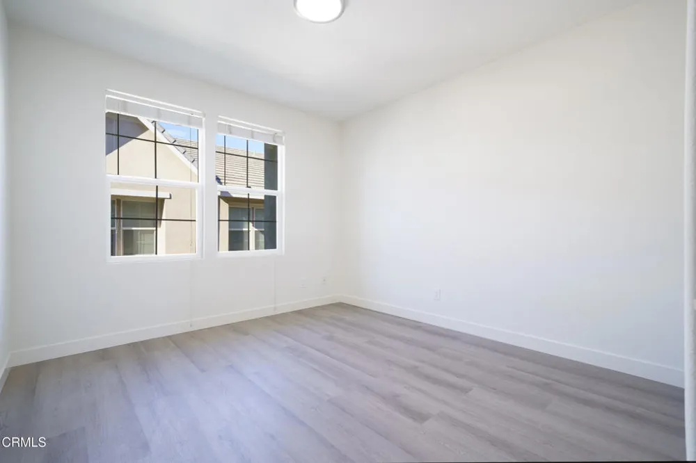 27285 Blue Spruce Place Valencia, CA 91354