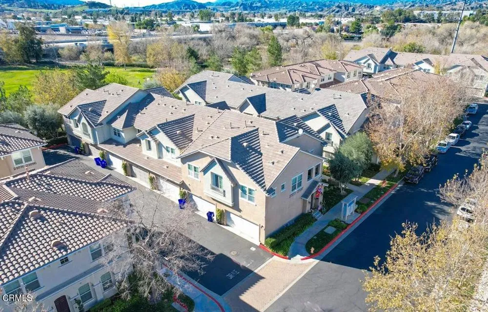 27285 Blue Spruce Place Valencia, CA 91354