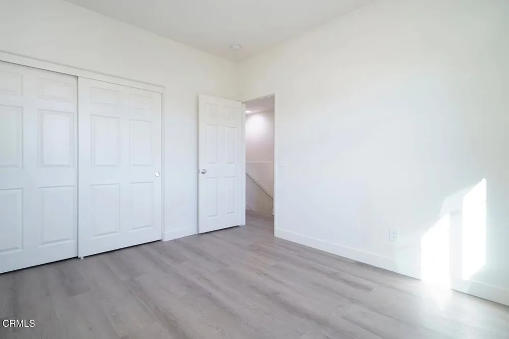 27285 Blue Spruce Place Valencia, CA 91354