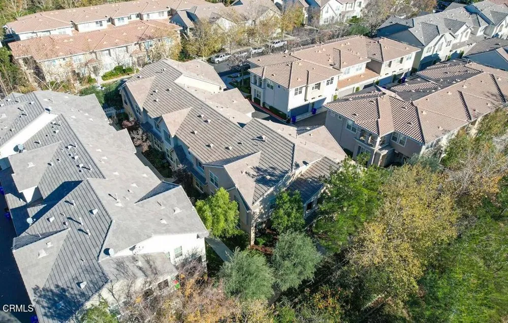 27285 Blue Spruce Place Valencia, CA 91354