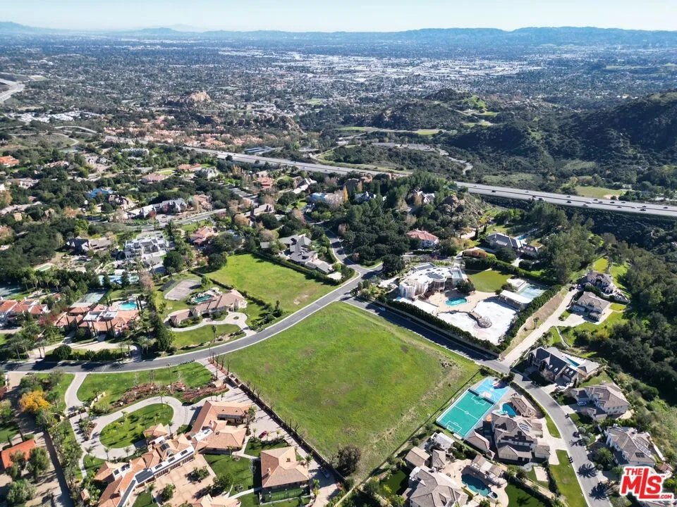 22655 La Quilla Drive Chatsworth, CA 91311