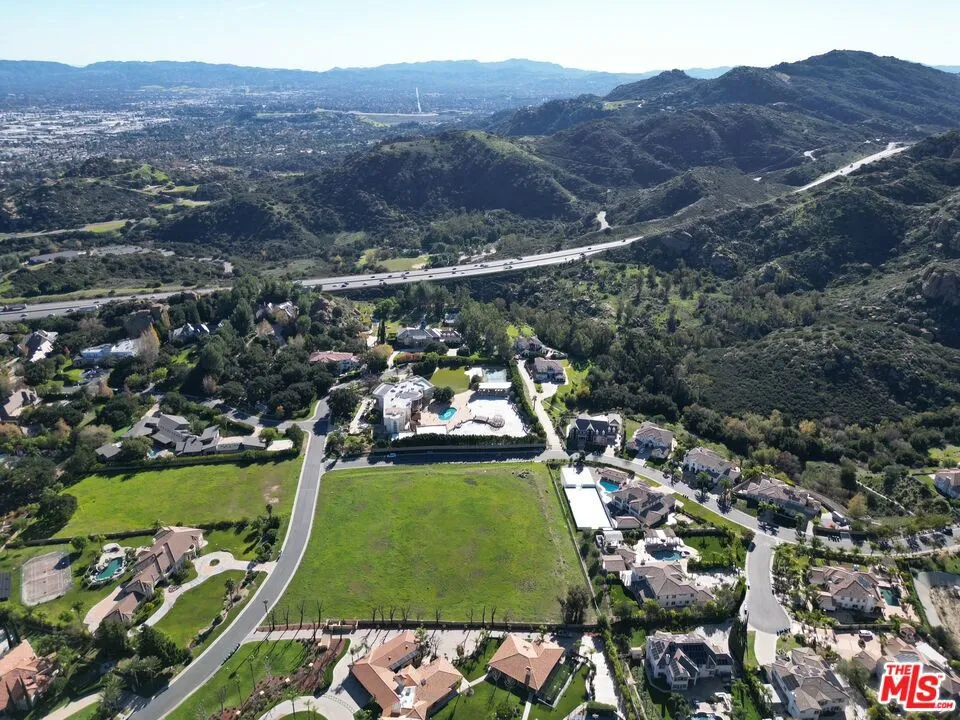 22655 La Quilla Drive Chatsworth, CA 91311