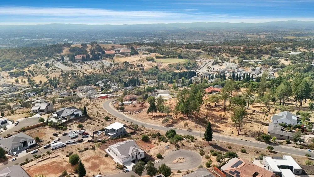 3742 Darlington Ct Santa Rosa, CA 95404
