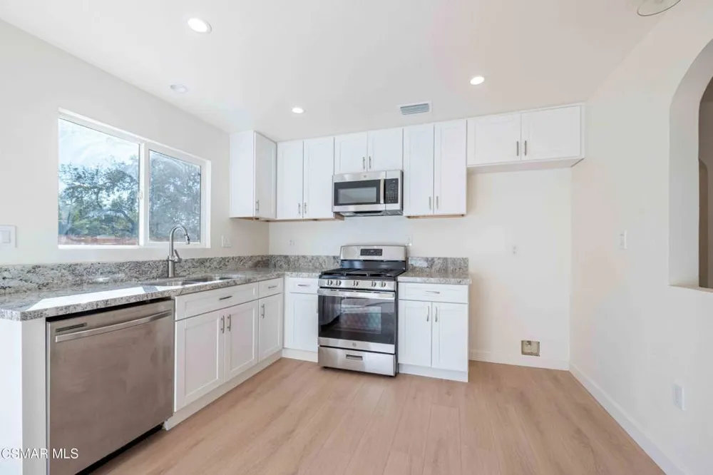 764 Brossard Drive Thousand Oaks, CA 91360