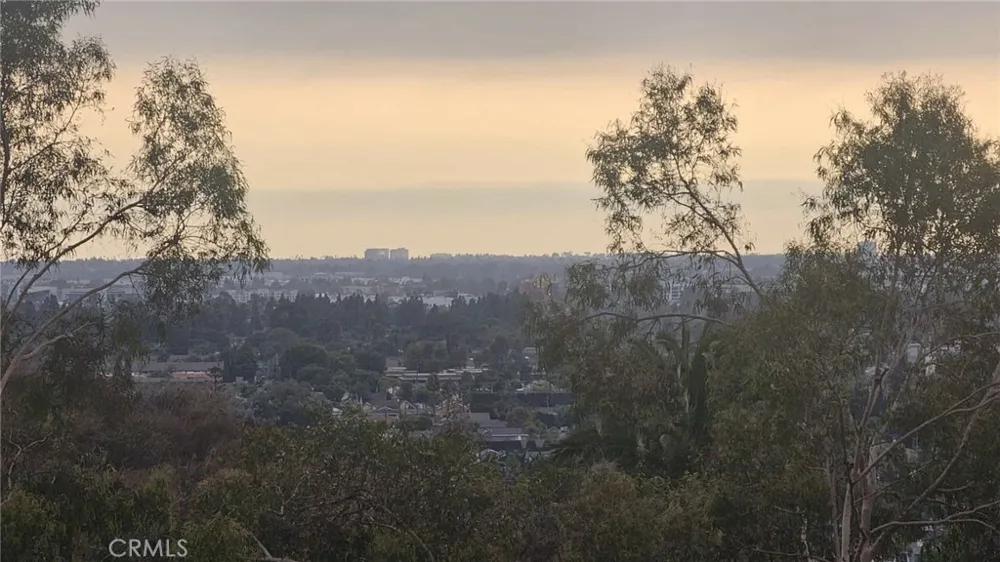 1822 Loma Roja Santa Ana, CA 92705