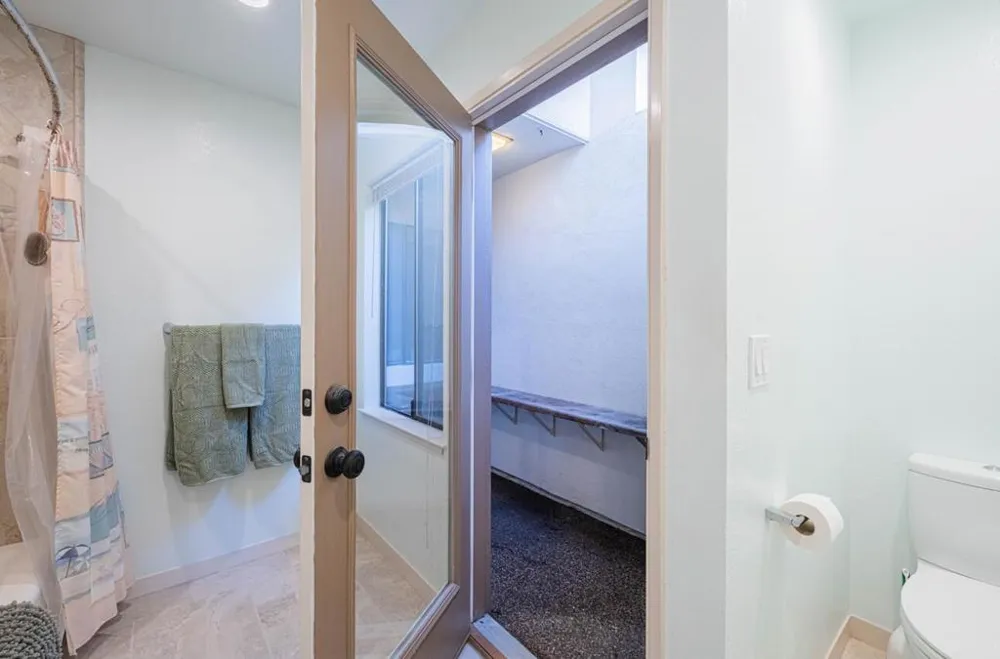 585 Hawthorne Street #103 Monterey, CA 93940