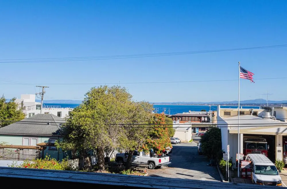 585 Hawthorne Street #103 Monterey, CA 93940