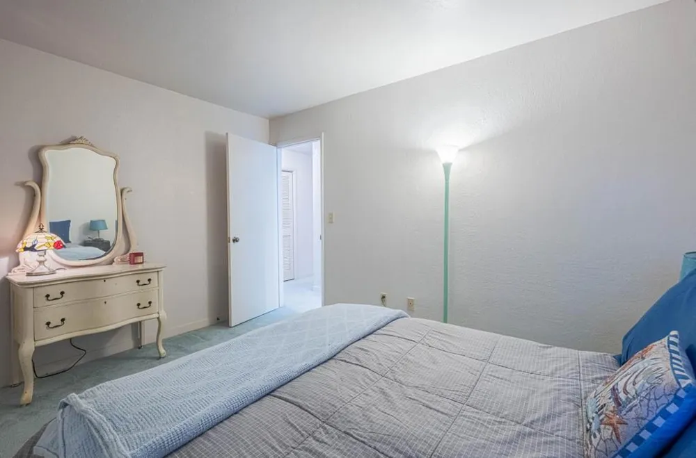 585 Hawthorne Street #103 Monterey, CA 93940