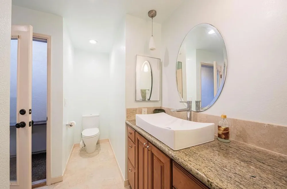 585 Hawthorne Street #103 Monterey, CA 93940
