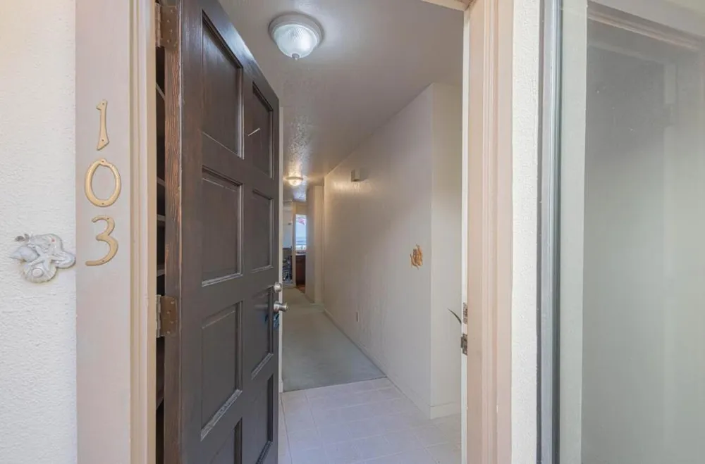 585 Hawthorne Street #103 Monterey, CA 93940