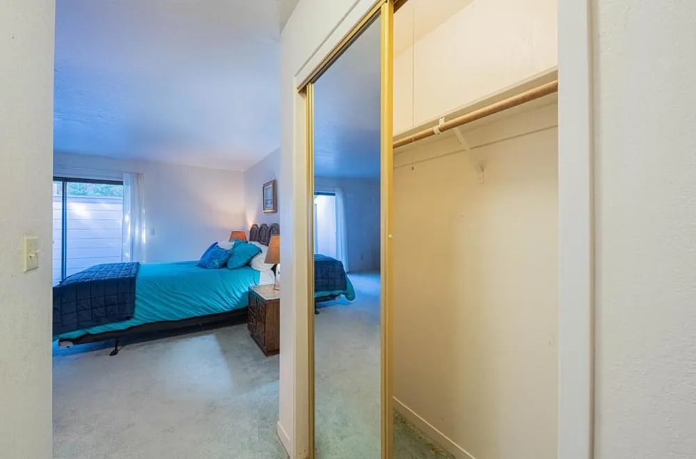 585 Hawthorne Street #103 Monterey, CA 93940