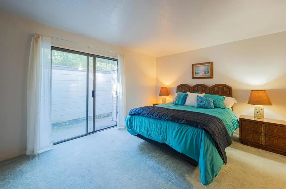 585 Hawthorne Street #103 Monterey, CA 93940