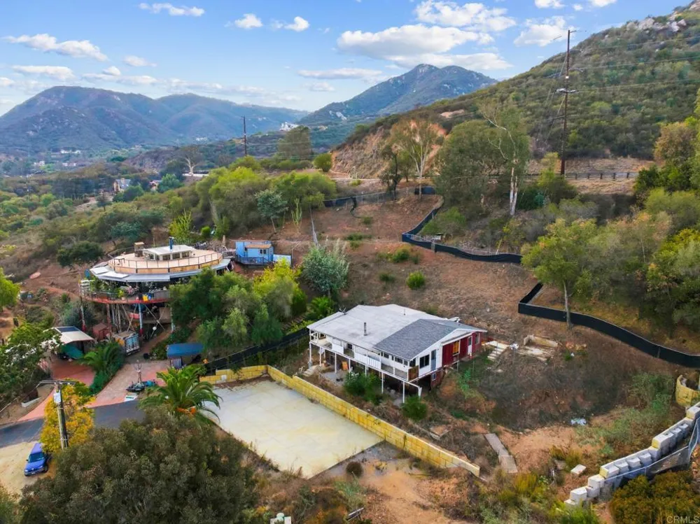 9703 Upas Escondido, CA 92029