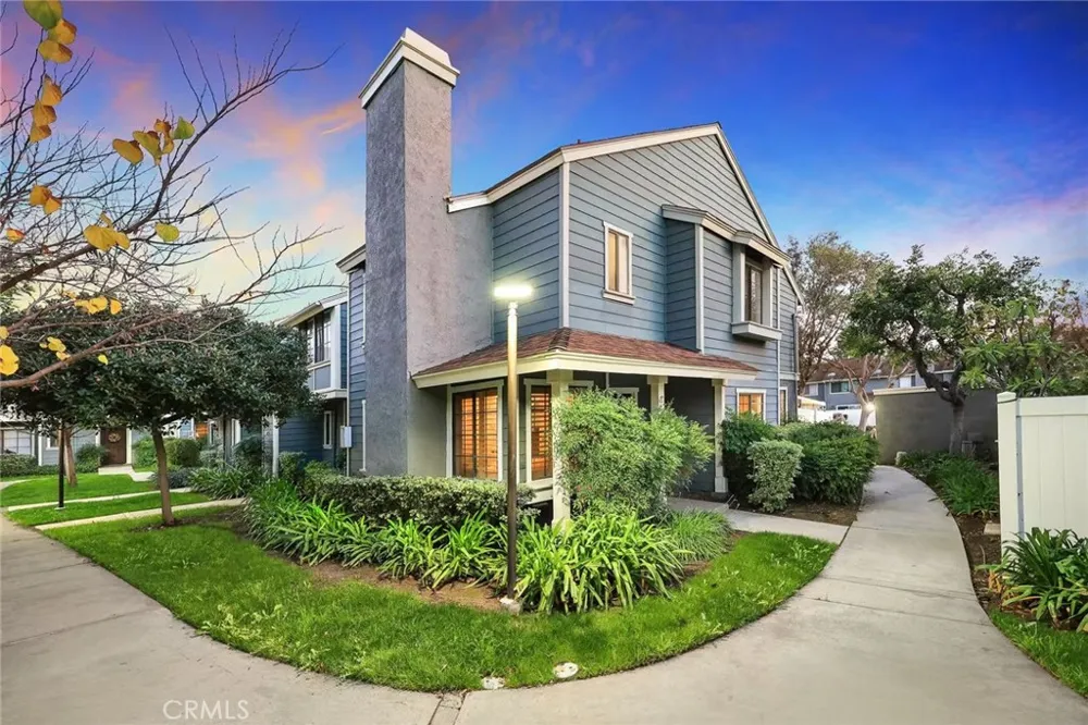 8723 Pine Crest Place