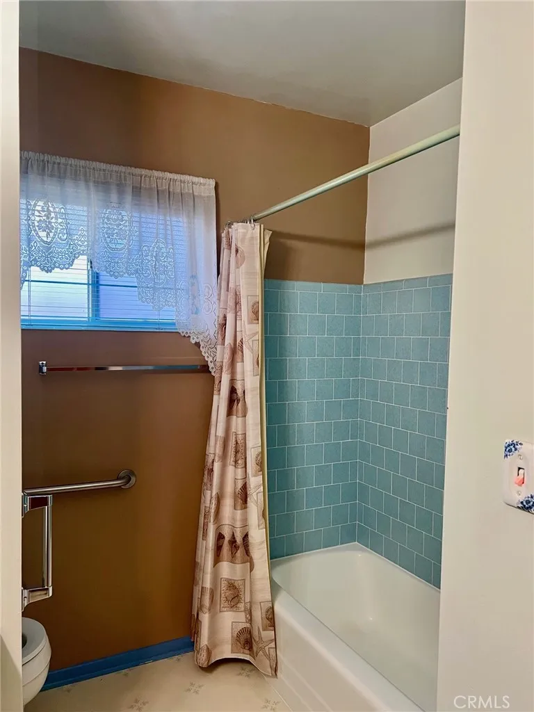 17375 Tullock Street Bloomington, CA 92316