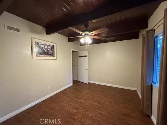 615 Ash Green Valley Lake, CA 92341