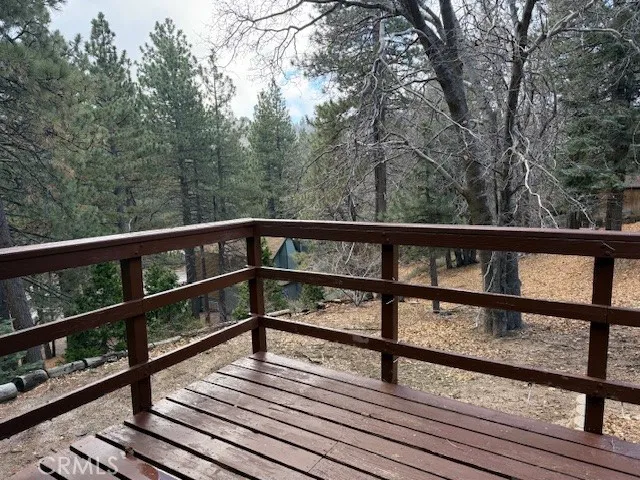 615 Ash Green Valley Lake, CA 92341