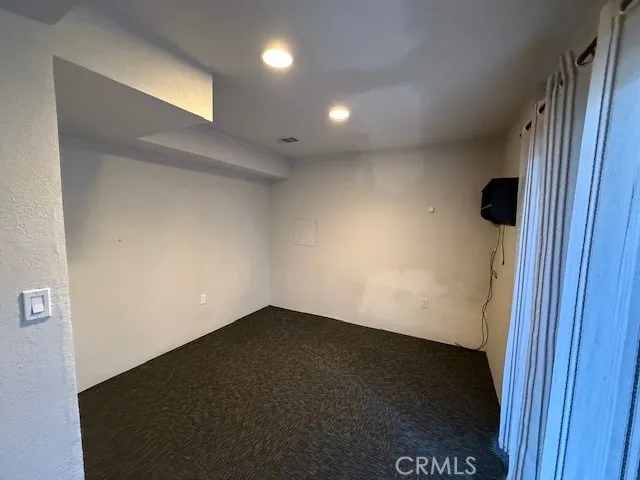 615 Ash Green Valley Lake, CA 92341