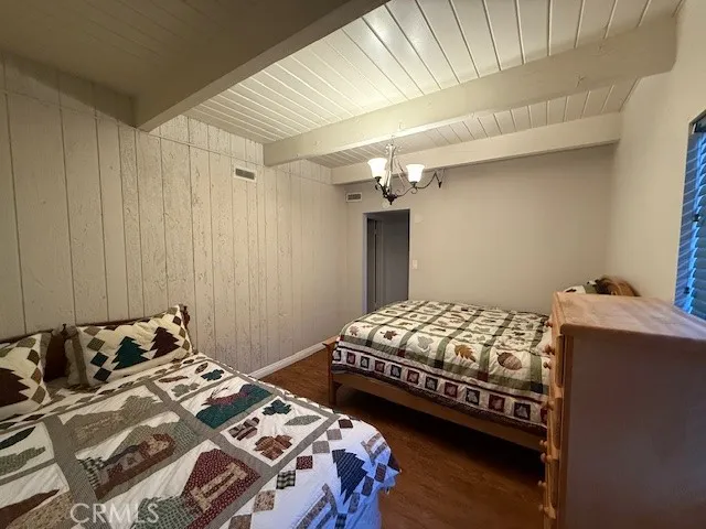 615 Ash Green Valley Lake, CA 92341