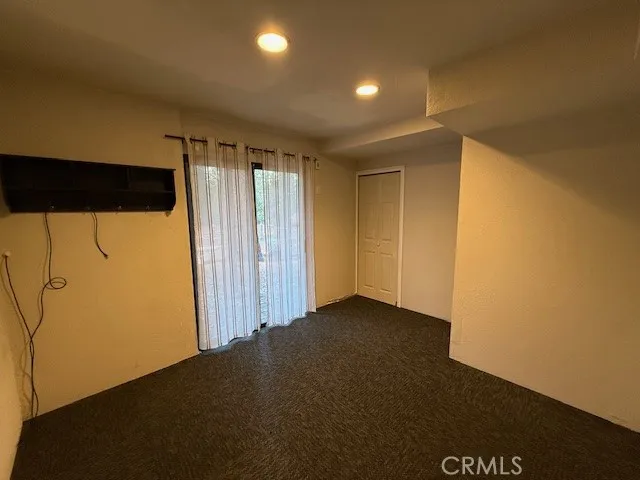 615 Ash Green Valley Lake, CA 92341