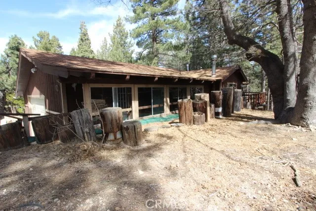 615 Ash Green Valley Lake, CA 92341