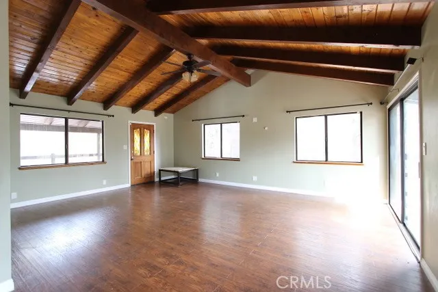 615 Ash Green Valley Lake, CA 92341