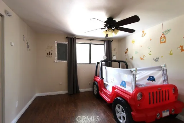 615 Ash Green Valley Lake, CA 92341