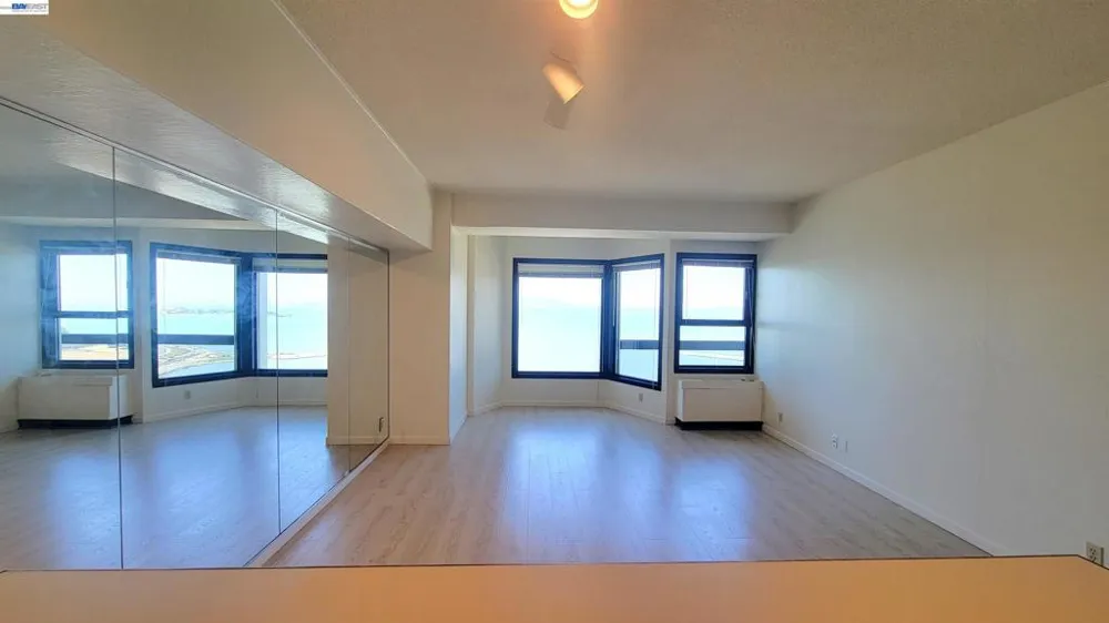 6363 Christie Ave #1915 Emeryville, CA 94608