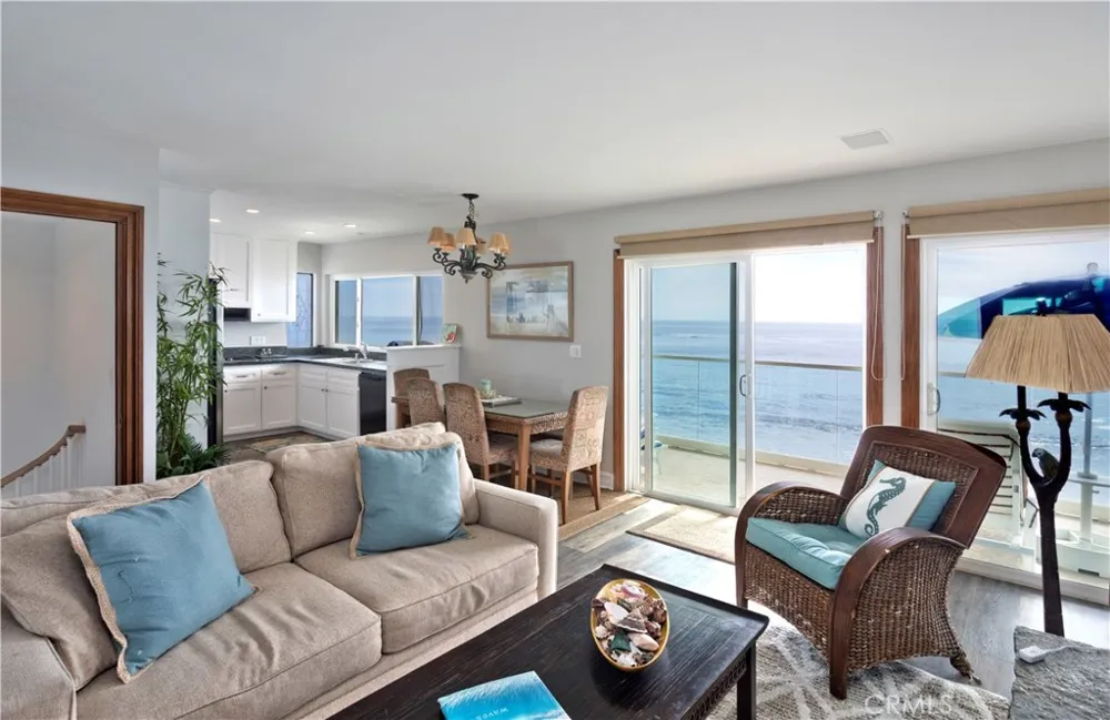 1249 Ocean Front #C Laguna Beach, CA 92651