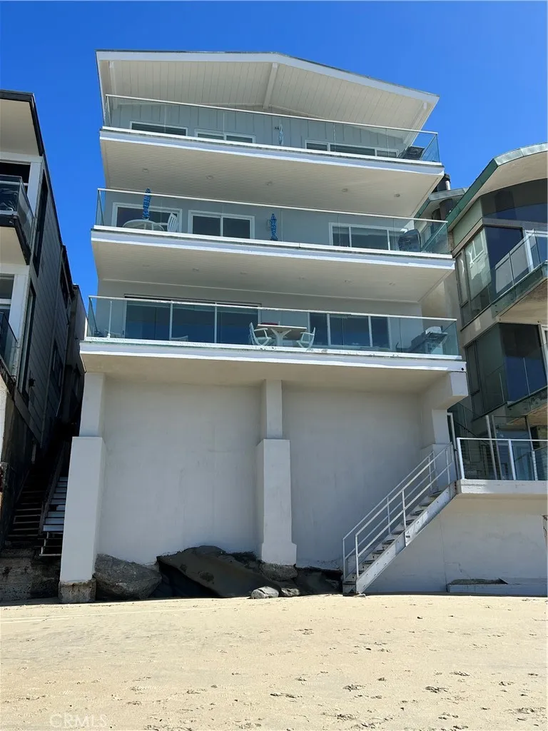 1249 Ocean Front #C Laguna Beach, CA 92651
