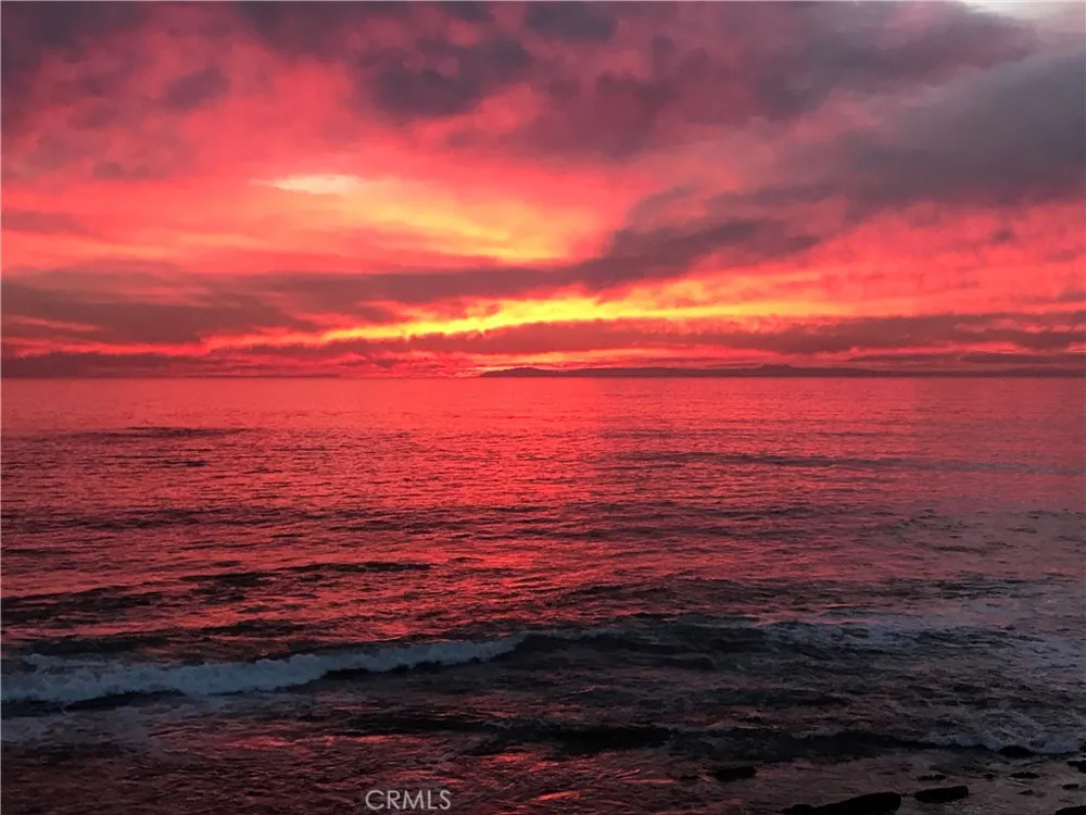 1249 Ocean Front #C Laguna Beach, CA 92651