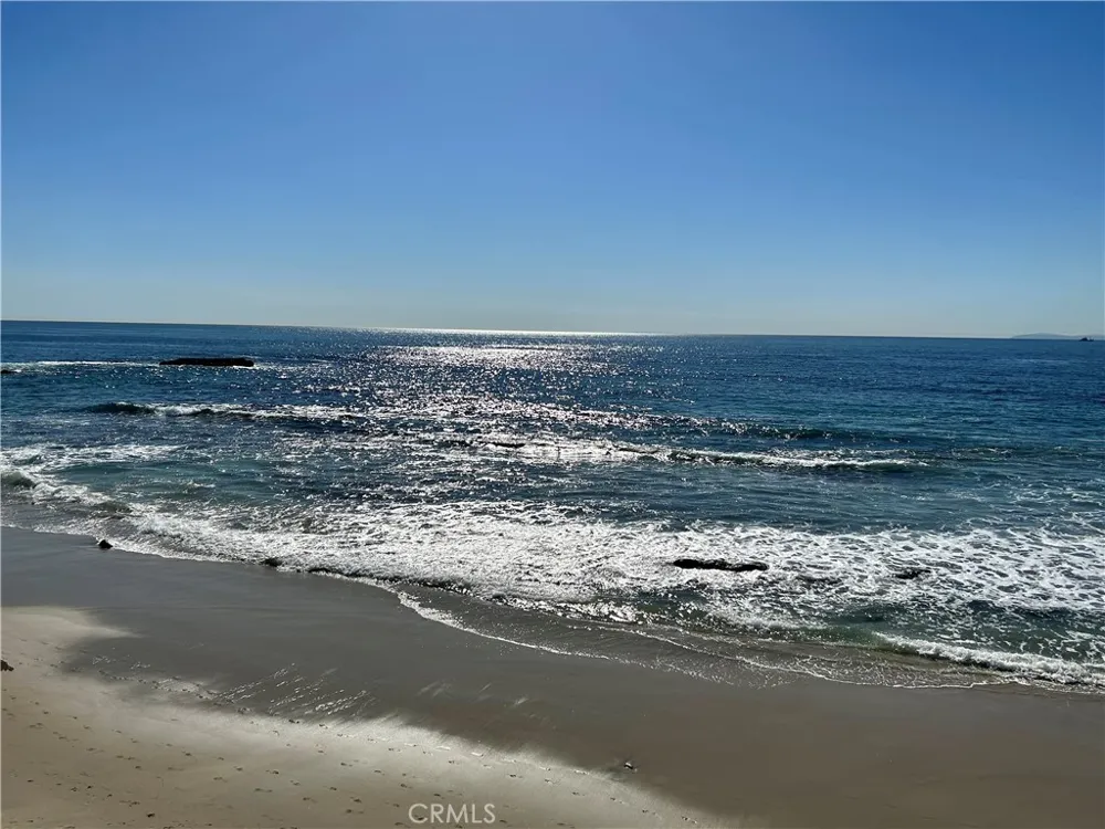 1249 Ocean Front #C Laguna Beach, CA 92651