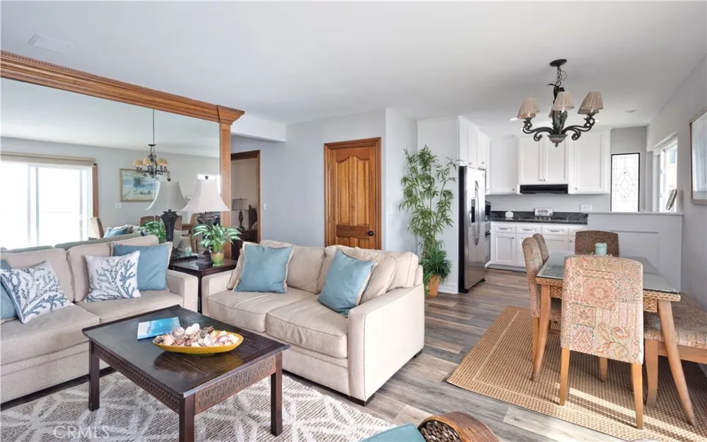 1249 Ocean Front #C Laguna Beach, CA 92651
