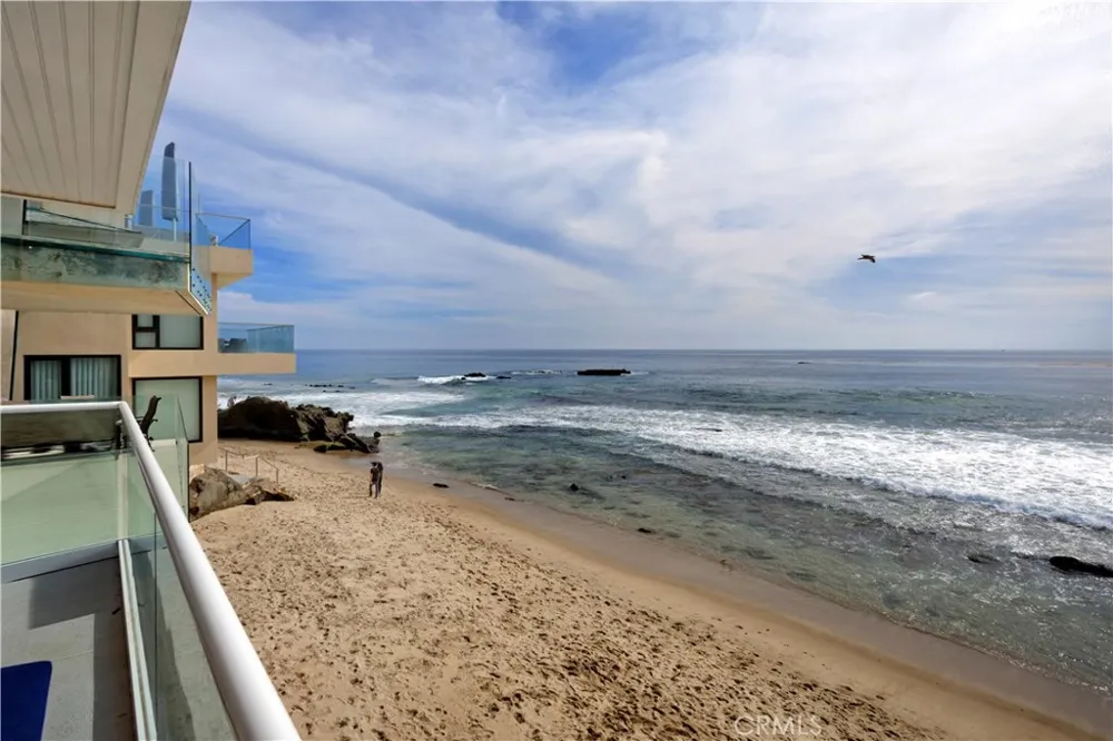 1249 Ocean Front #C Laguna Beach, CA 92651