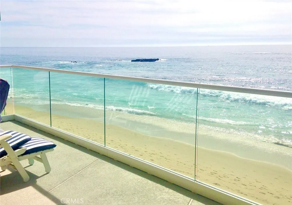 1249 Ocean Front #D Laguna Beach, CA 92651