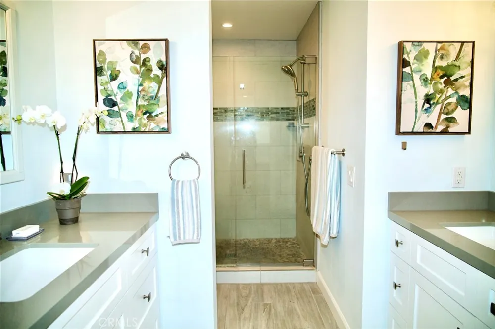 1249 Ocean Front #D Laguna Beach, CA 92651