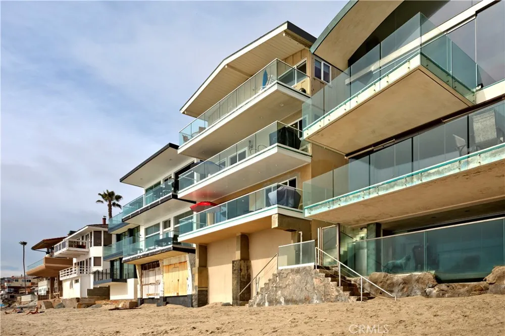 1249 Ocean Front #D Laguna Beach, CA 92651