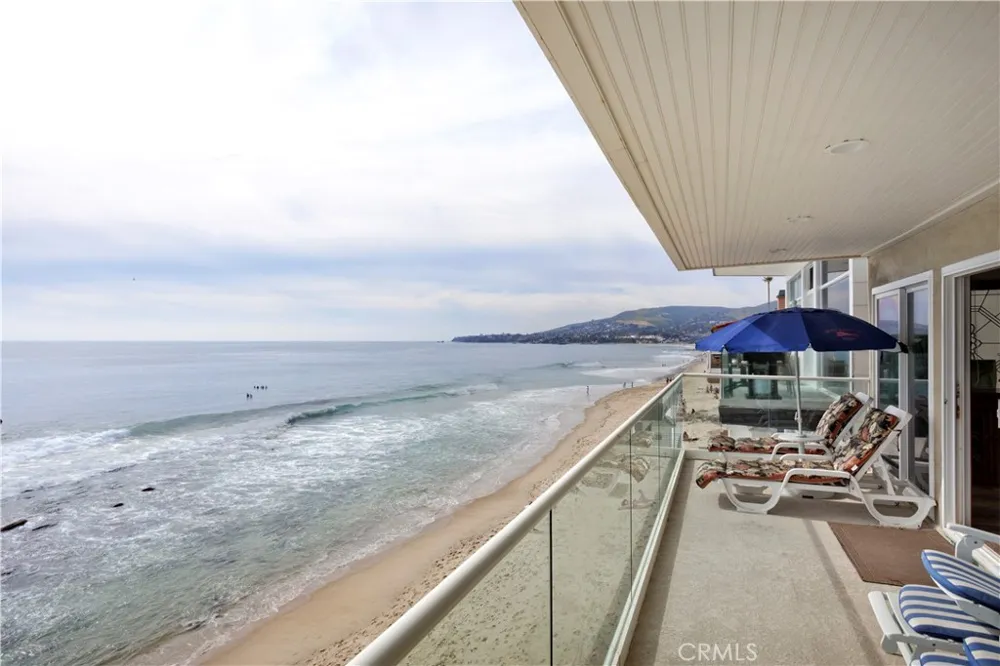 1249 Ocean Front #D Laguna Beach, CA 92651