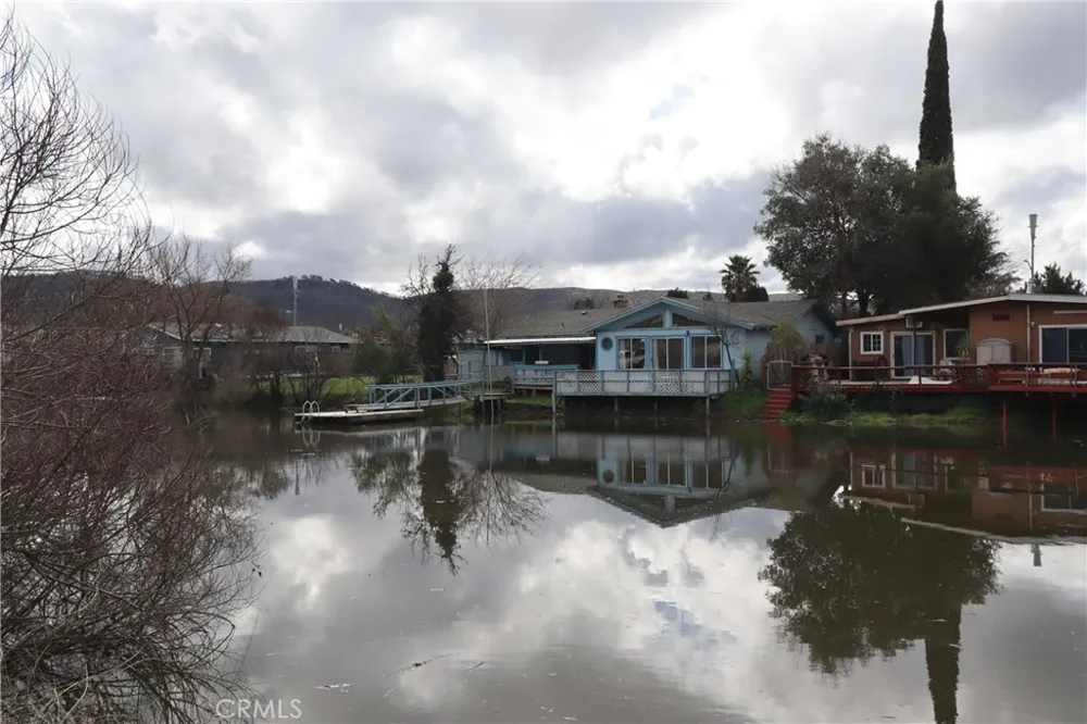 13418 Marina Village Clearlake Oaks, CA 95423