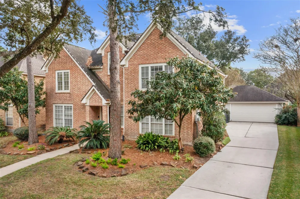 2005 Crescent Shore Drive League City, TX 77573