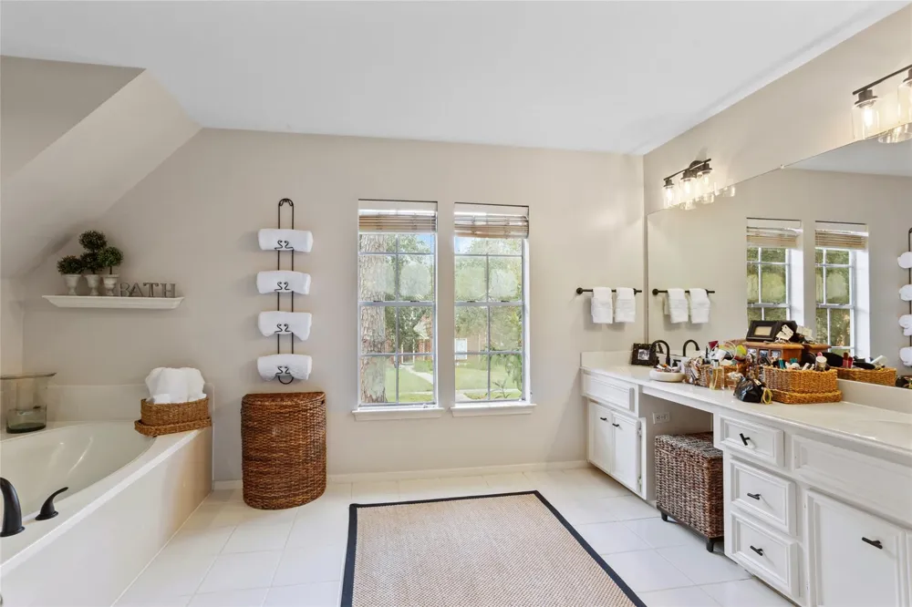 2005 Crescent Shore Drive League City, TX 77573
