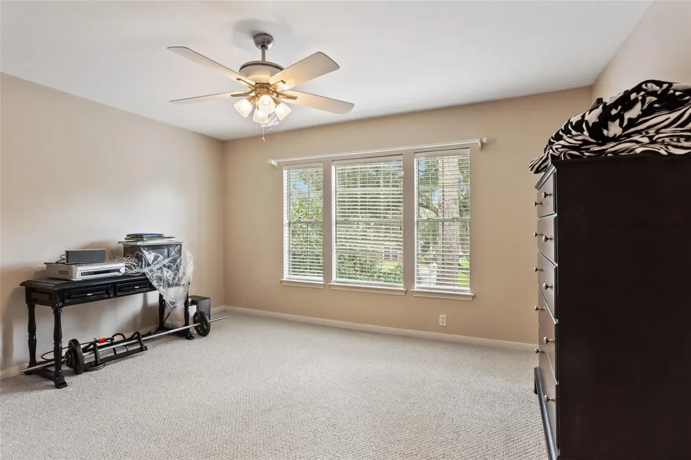 2005 Crescent Shore Drive League City, TX 77573